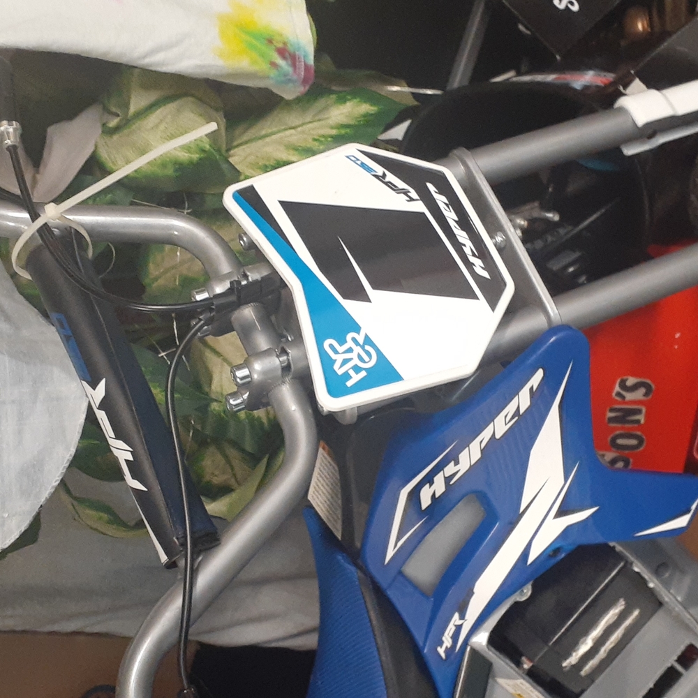 Kids battery powered dirtbike